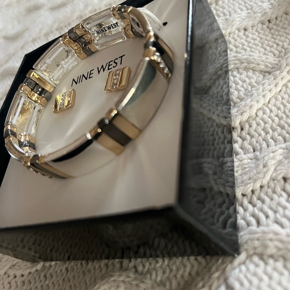 Nine West Gold and Silver Bracelet and Earring Set great gift! - Picture 10 of 11